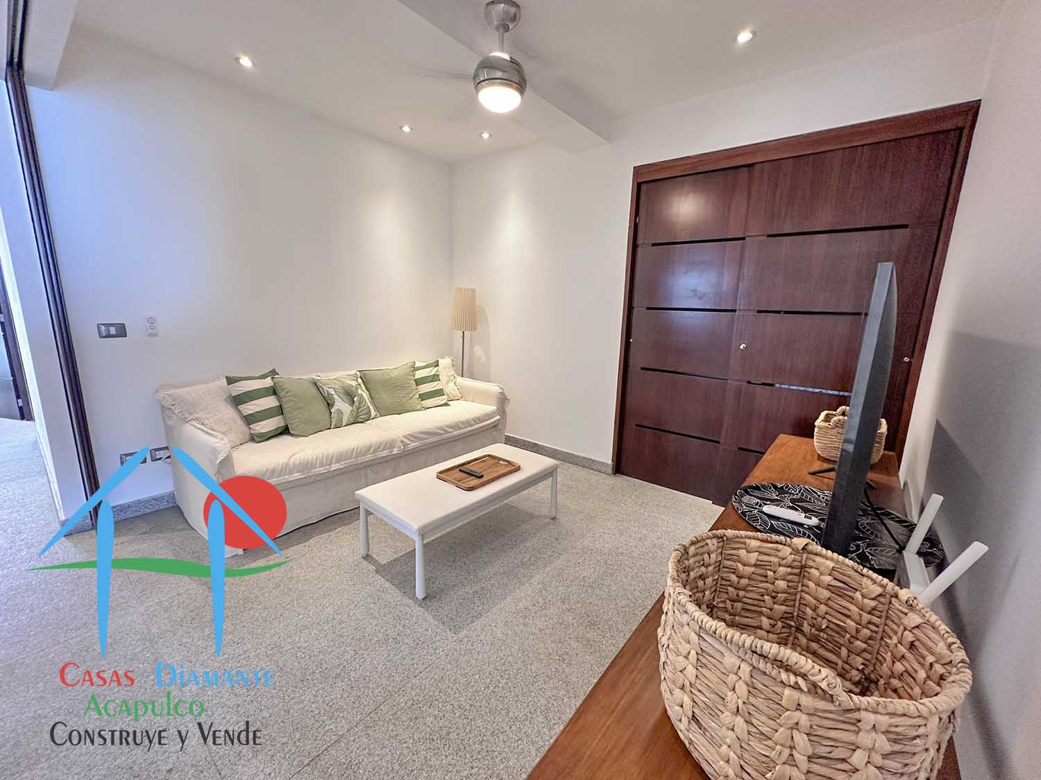 Ocean Front 705 - Sala de TV 3